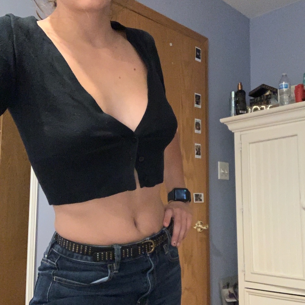 short sleeve button up crop top